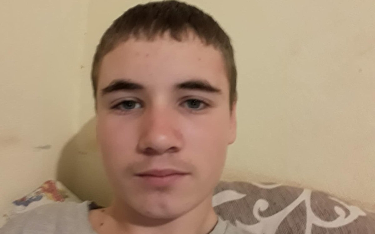 Mihai, un copil de 16 ani, a murit încercând să-și întrețină frații mai mici. Visa să aibă o gospodărie ca cele la care muncea cu ziua pentru câțiva lei