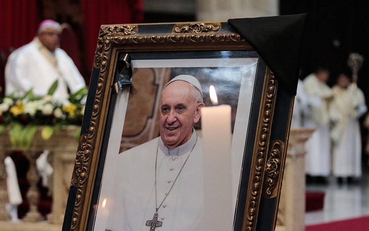 Papa Francisc a murit la vârsta de 88 de ani, în a doua zi de Paște. Ce se întamplă acum la Vatican