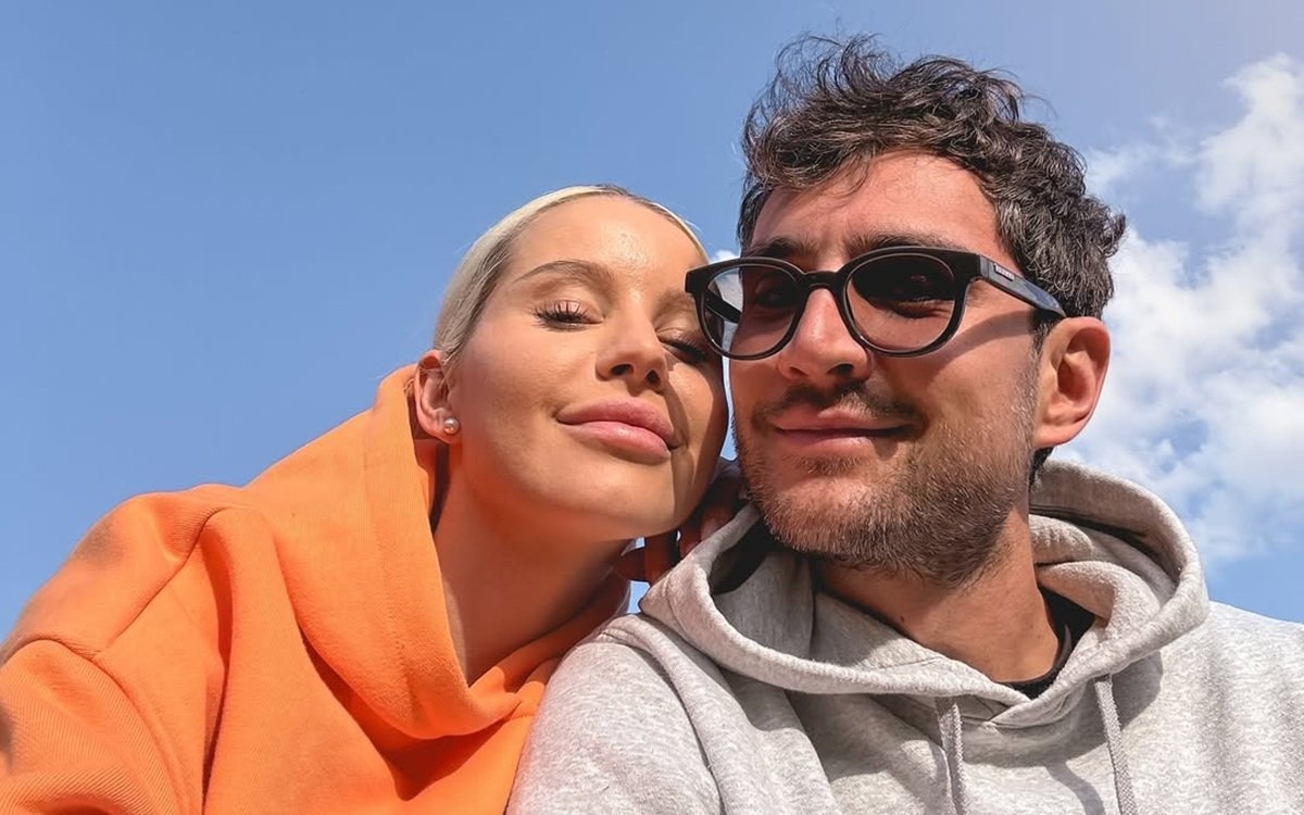 Carmen Grebenișan este însărcinată cu noul iubit, la un an de la divorț