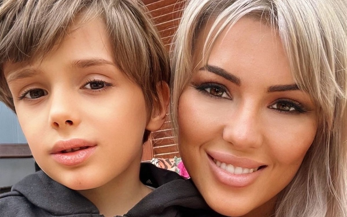 Iulia Sabbagh, postare publică despre relația cu fiul ei diagnosticat cu autism. „Aveam nevoie să învăț să TE VĂD. Să te ascult. Să te urmez. Să renunț la zgomotul din afară și să rămân cu tine"