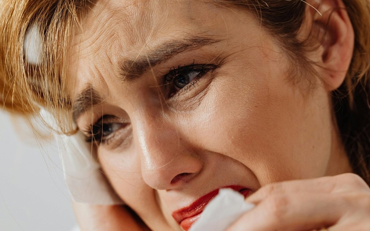 Am fost ștearsă dintr-o poză de familie pentru că nu sunt mamă. Soacra mea mi-a spus că o să apar și eu când voi face un nepot