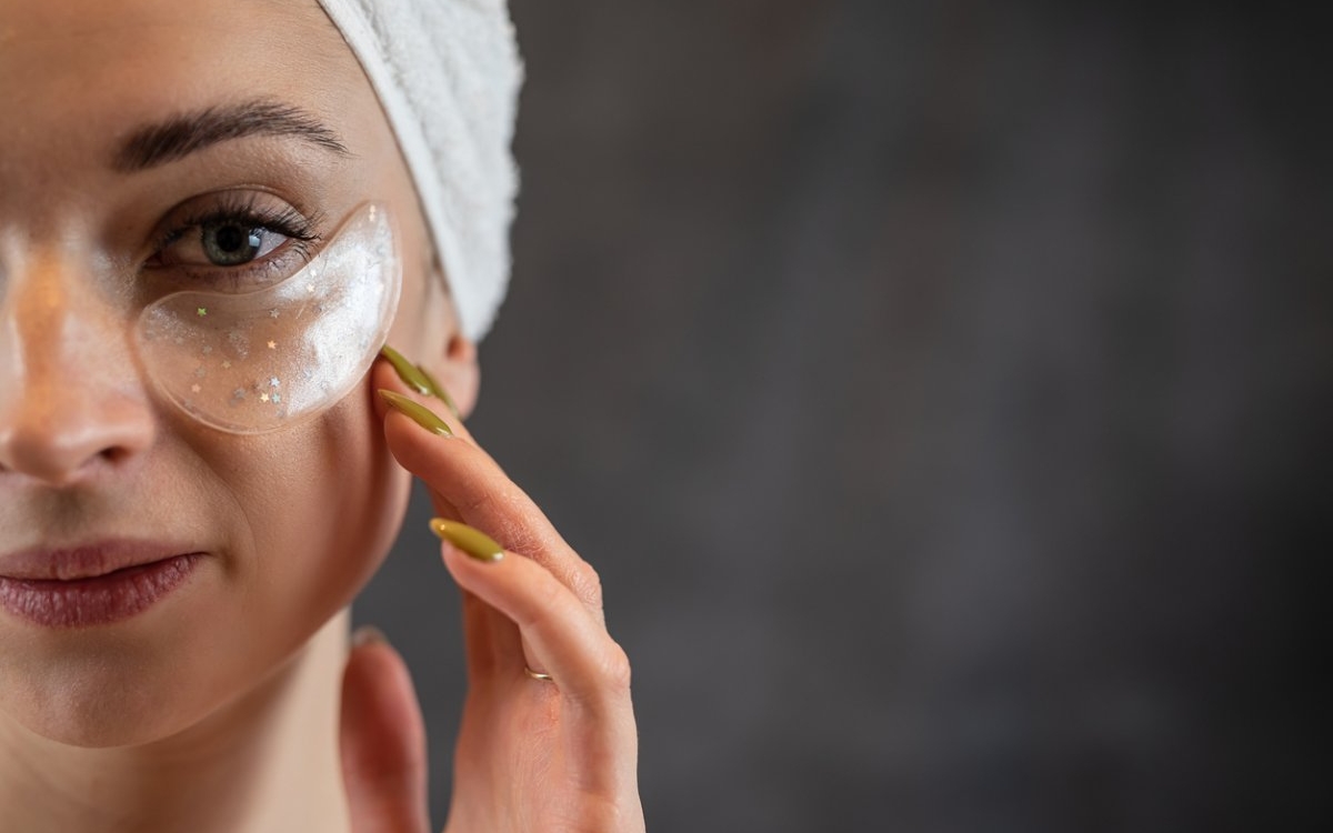 Plasturi cu colagen pentru ochi: cum acționează?