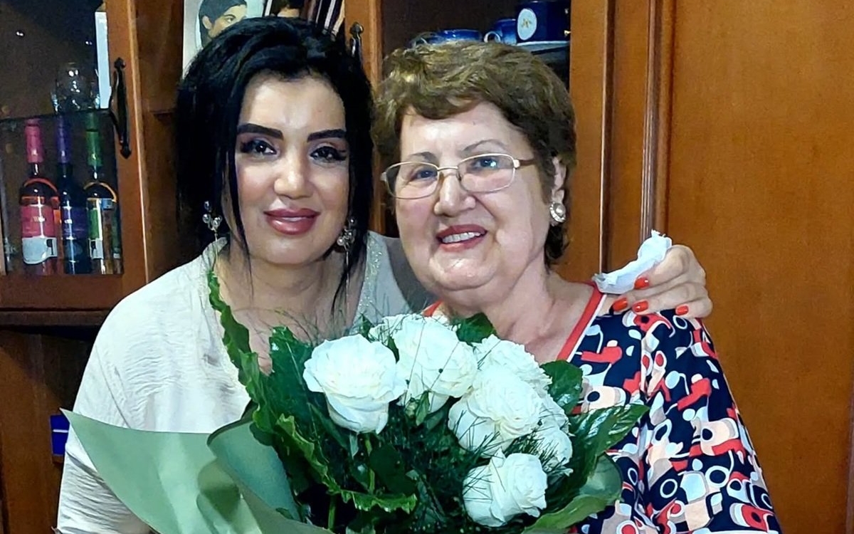 A murit mama Adrianei Bahmuțeanu. Anunțul a fost făcut de sora vedetei
