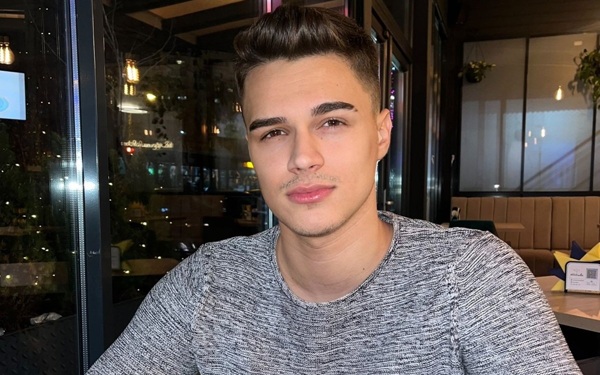 „Fă-mă, Doamne, buburuză". Un tânăr educator a pus mămicile pe jar la început de an școlar