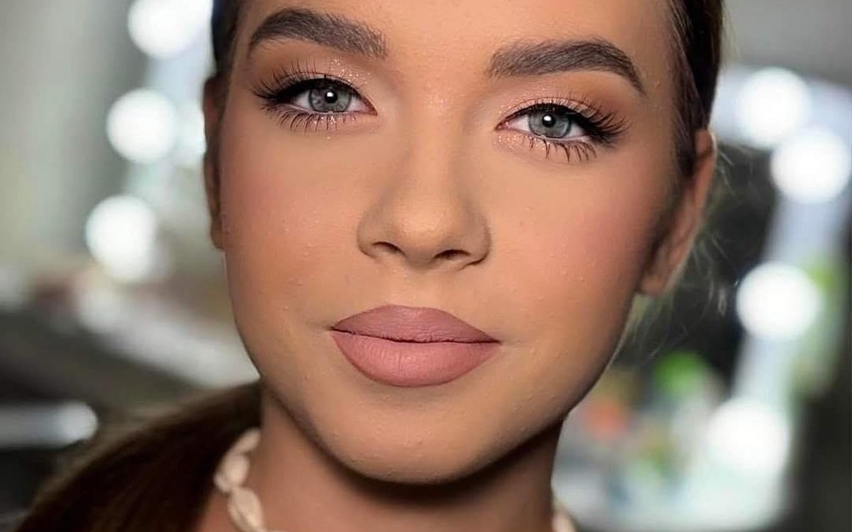 Iasmina, o copilă de 15 ani din Timișoara a murit după ce s-a electrocutat în baie. Ultimele luni de viață și le-a petrecut pe paturile de spital