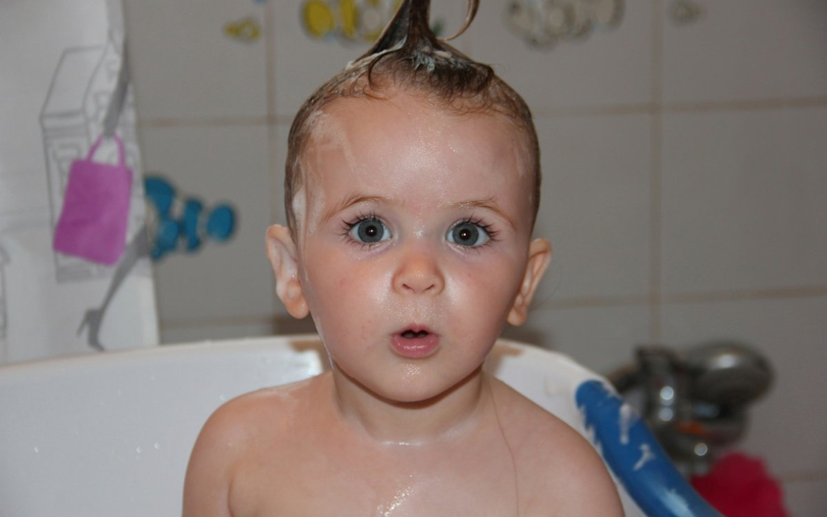 Șampoanele pentru copii recomandate de dermatologi în 2025