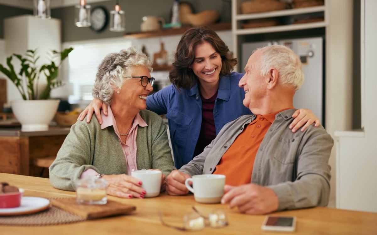 Dieta centenarilor: ce este și cum te poate ajuta să trăiești mult