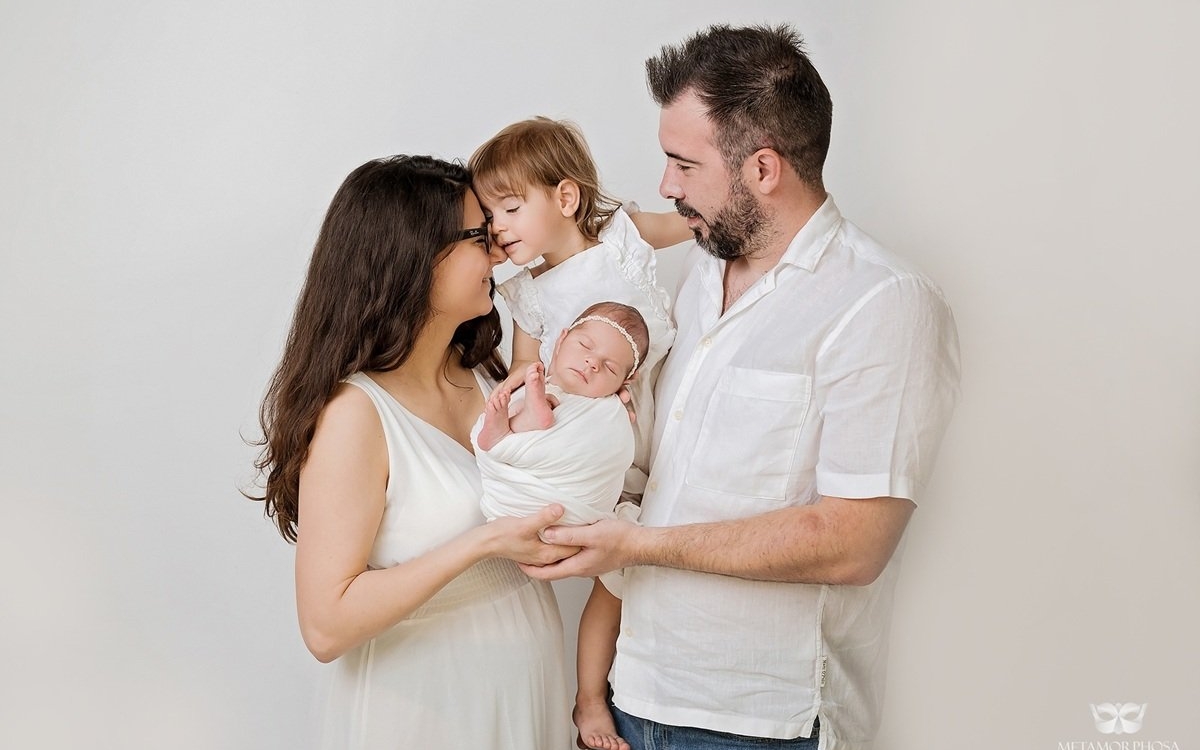 Cauți un studio foto în Timișoara pentru ședințe foto de familie? Ghid pe vârste pentru un rezultat magic