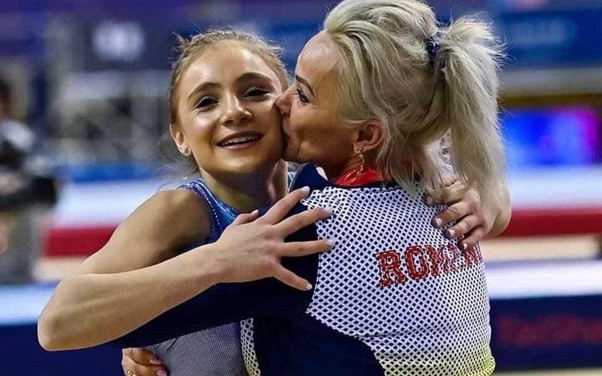 Copilul strigă "mami, nu mai pot", dar mama răspunde "du-te dra****"! Imagini greu de privit cu Camelia Voinea și fiica ei Sabrina, în timpul antrenamentelor