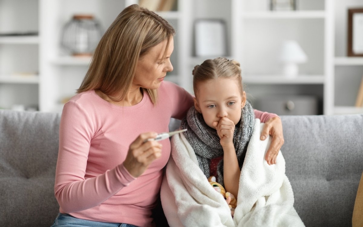 Febra la copii: când e periculoasă și ce trebuie să faci