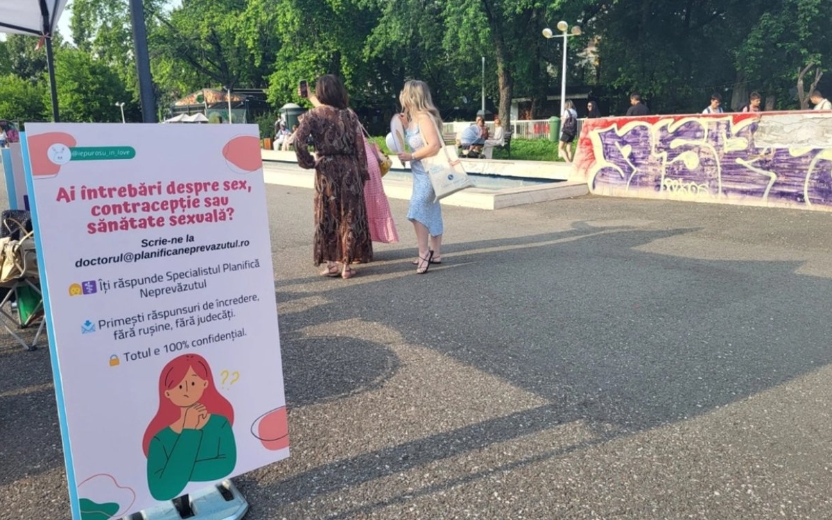 Vlad, un elev de 16 ani din București a organizat primul festival de educație sexuală din România