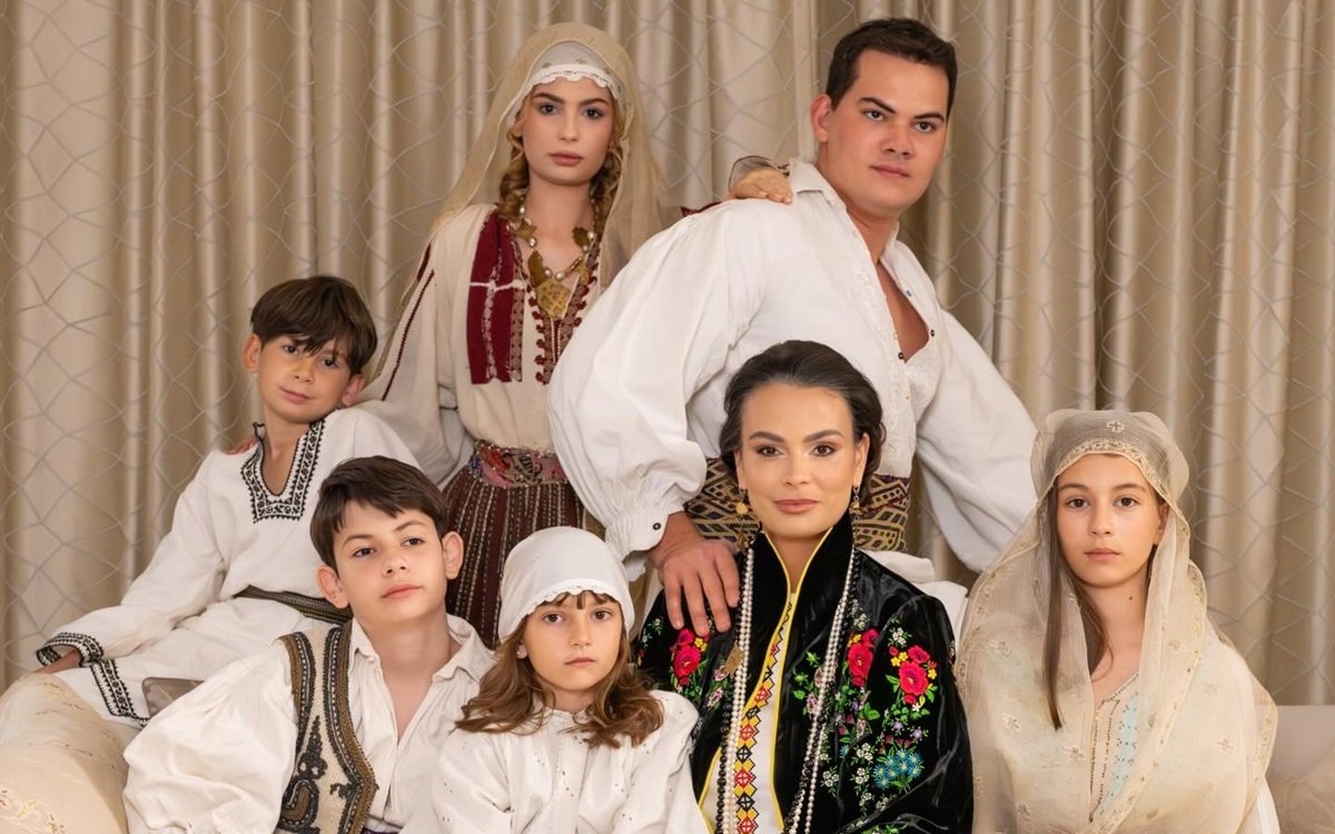 Anca Serea, imagini emoționante de familie cu ocazile zilei de 1 decembrie. Ce mesaj frumos a transmis