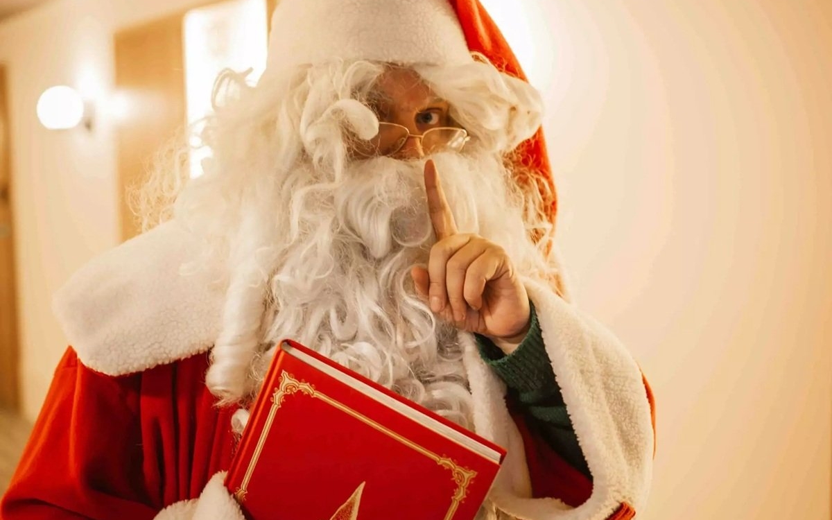 Copilul tău vrea să-l cunoască pe Moș Crăciun? Cât te costă o vacanță în Laponia