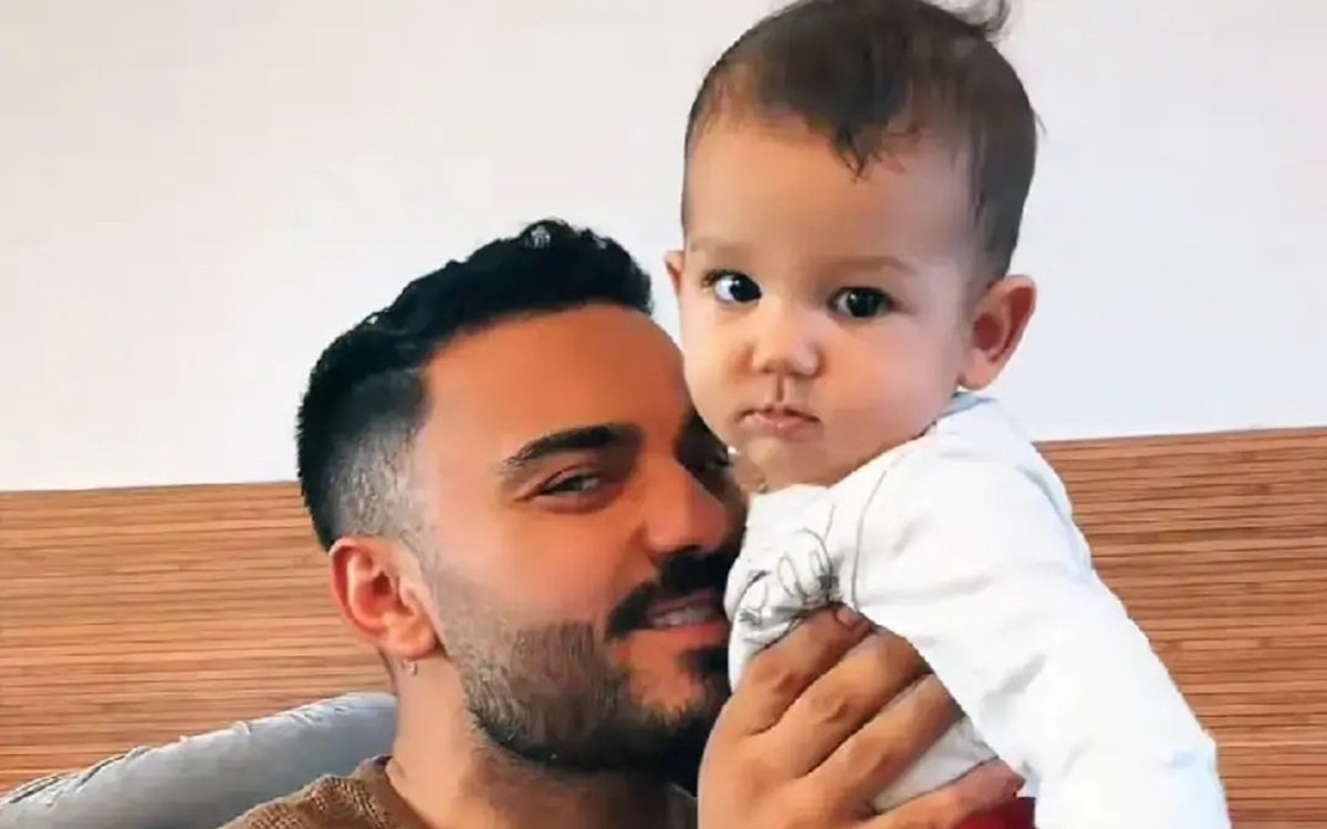 Imaginea care a topit internetul. Băiețelul lui Jador a împlinit 7 luni