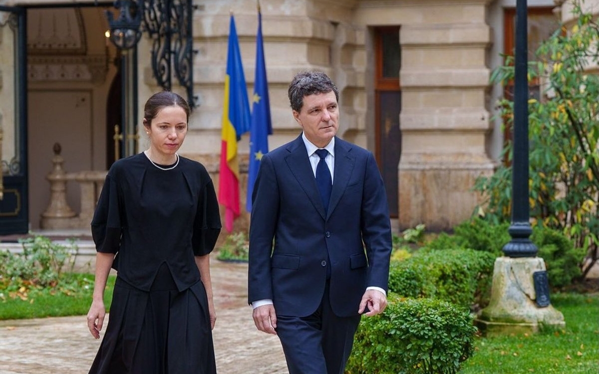 Clipe de coșmar pentru Mirabela Grădinaru, partenera lui Nicușor Dan. A rămas fără una dintre cele mai importante persoane din viața ei