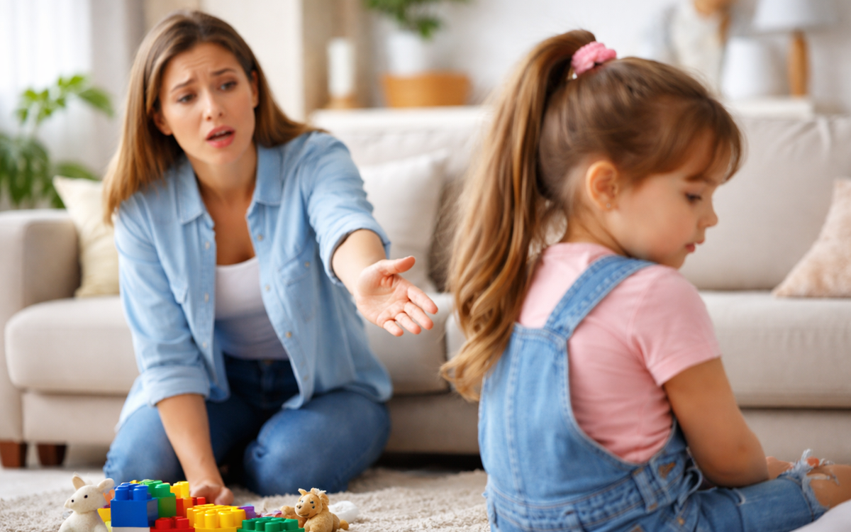 Copilul nu răspunde când îl strig pe nume. Formă de alint sau problemă reală?