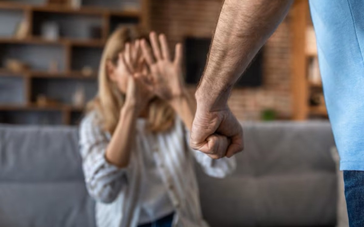 „Soțul a vrut să mă taie când eram gravidă. De 2 ori era să fac și eu gestul Ludmilei de frica lui", măturiile cutremurătoare ale unei femei care a văzut moartea cu ochii alături de propriul soț