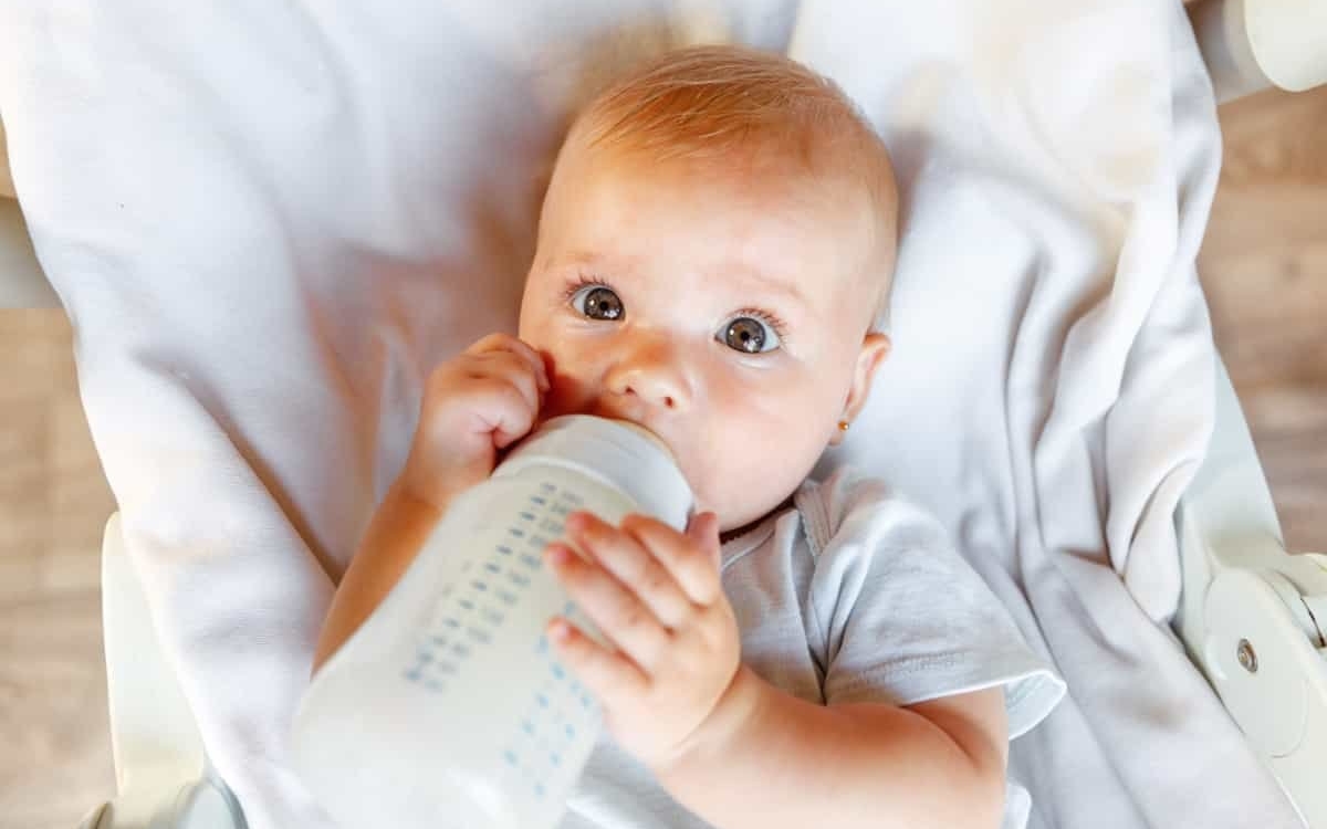 Cum alegem cel mai potrivit lapte pentru bebe