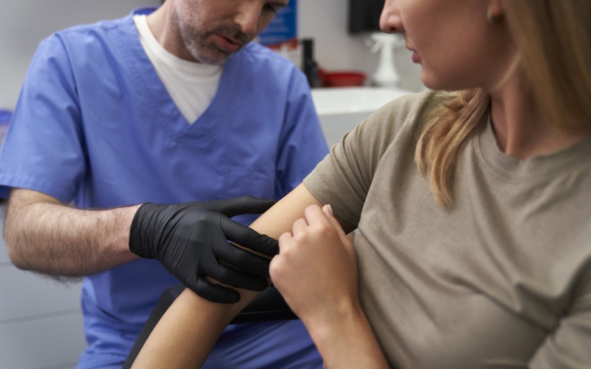 Sindromul Poems: cauze, simptome și tratament