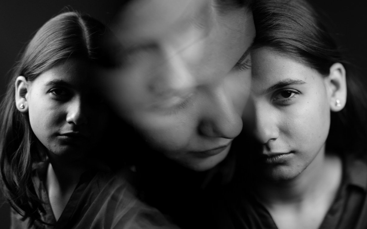 Nu-ți mai compara copilul! Este greșeala aparent banală care le afectează stima de sine