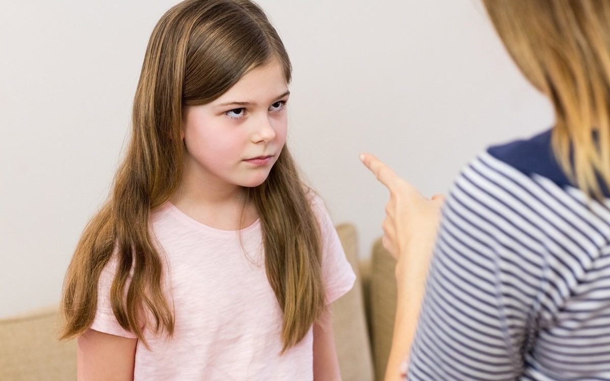 Copilul care minte NU este un copil rău sau needucat. Ce trebuie să înțelegem noi, părinții, când cel mic minte