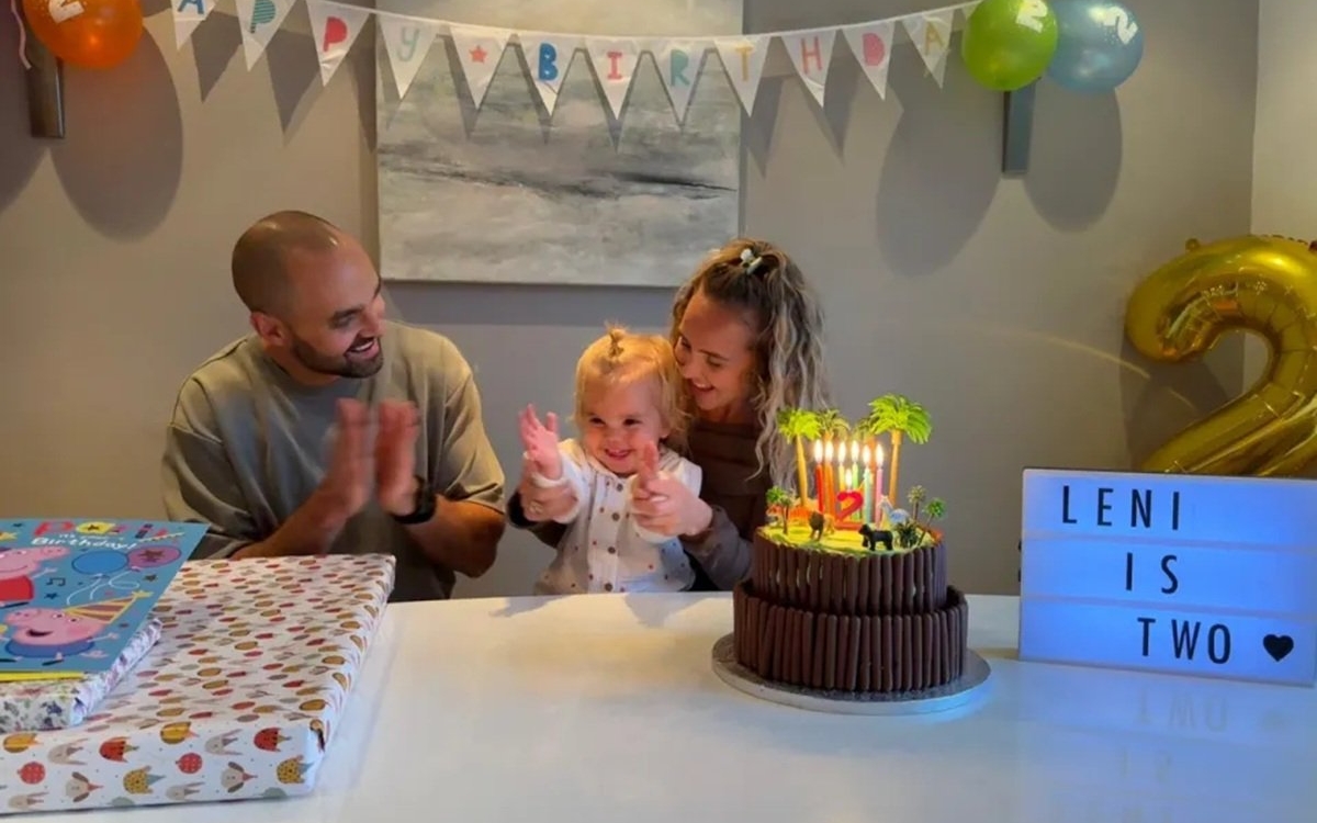 Fetița mea de 18 luni a fost diagnosticată cu demență. Am făcut intrerupere de sarcină după ce am aflat că bebelușul meu nenăscut avea aceeași genă