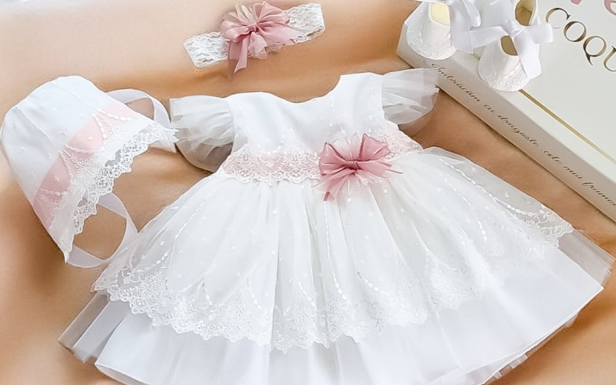 Ce conține trusoul de botez și de ce contează fiecare piesă în parte