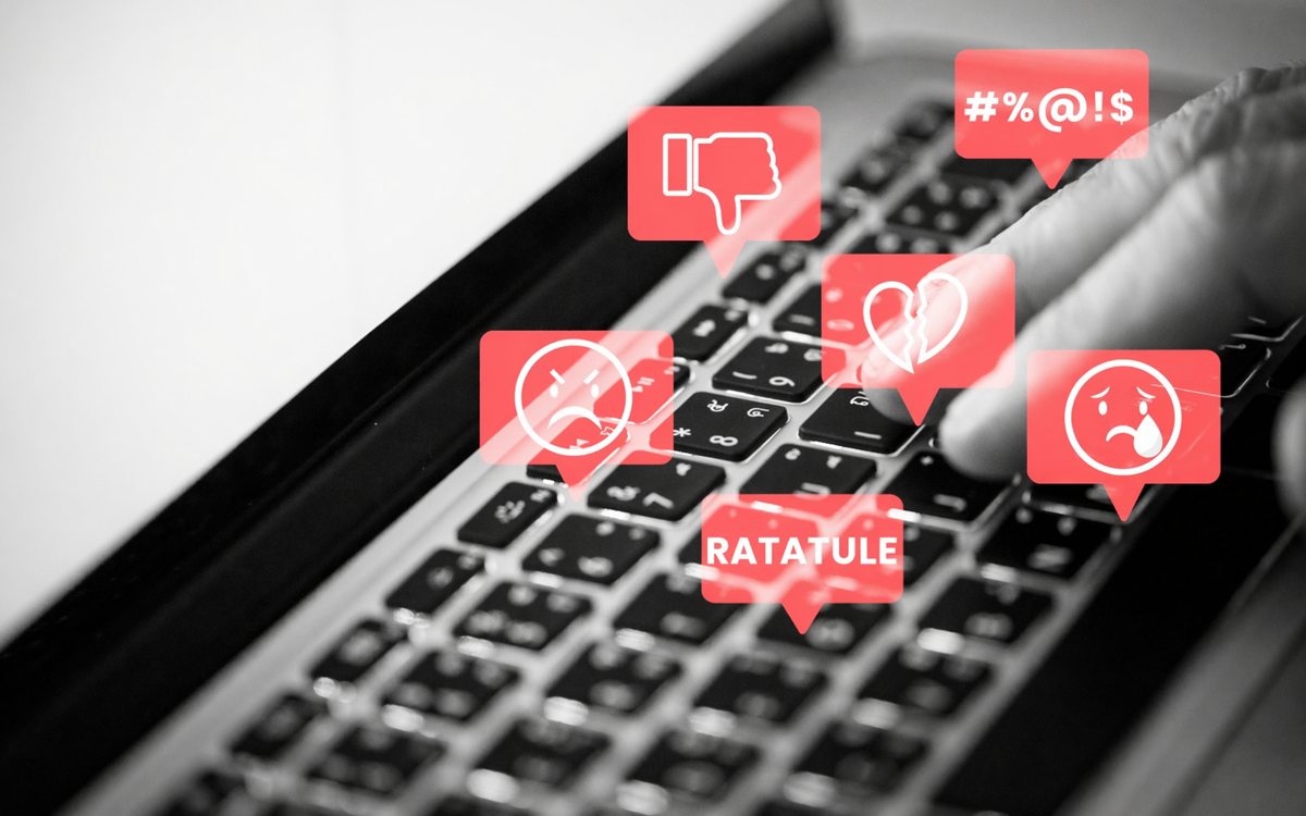 Nu le mai spuneți copiilor hărțuiți pe internet să „nu bage în seamă”. Rușinea nu dispare când închizi telefonul!