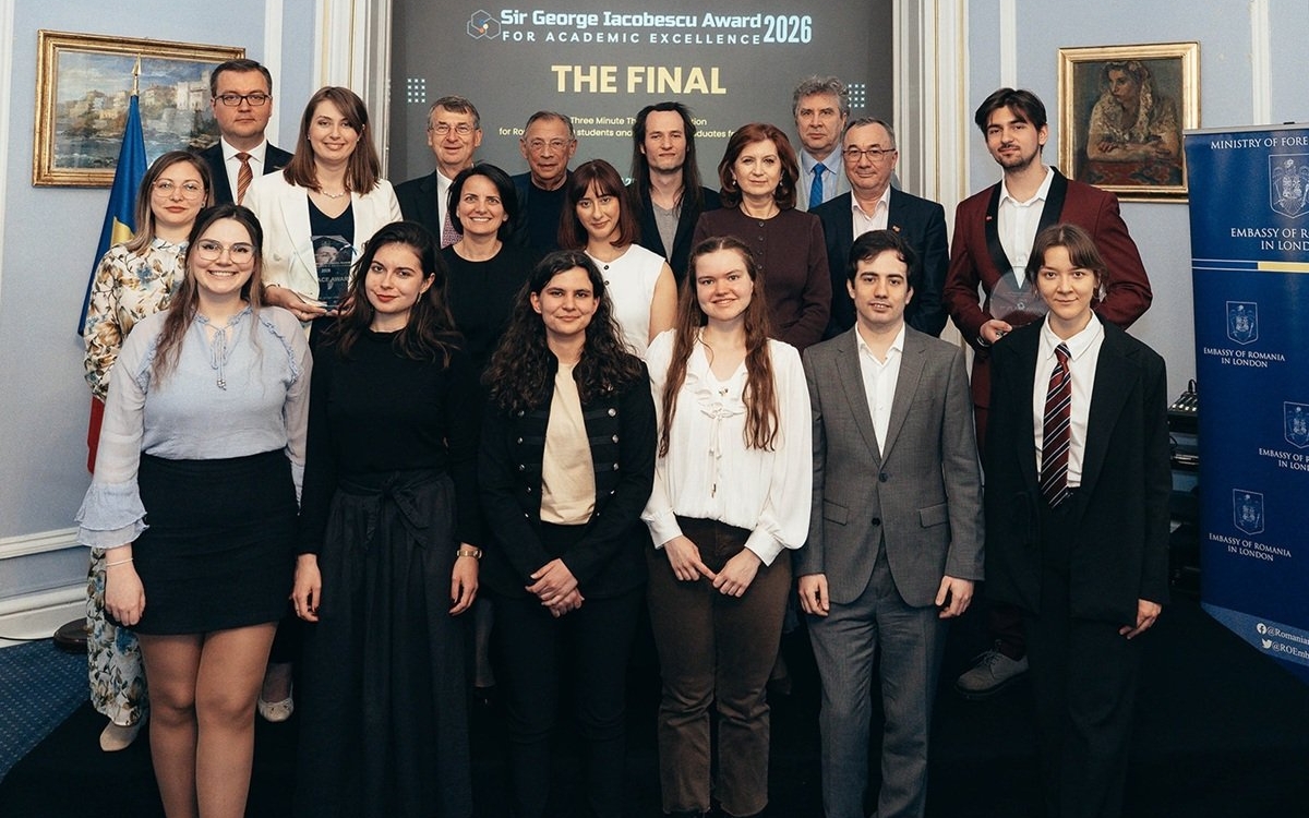 Unsprezece doctoranzi români au fost premiați pentru Excelență Academică 2026 în Regatul Unit
