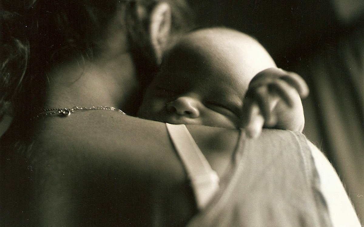 Mamele sunt eroine, indiferent de cum își aduc copiii pe lume. „Am născut prematur și toți întrebau de copil. Nimeni nu m-a întrebat dacă eu mai pot”