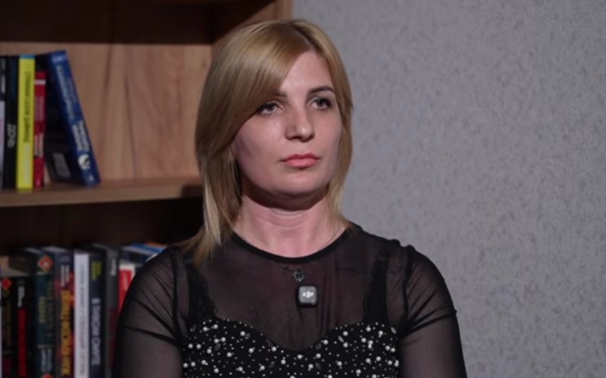 „Soacra m-a alungat, cu un copil mic, din casa pe care am construit-o din banii munciți în Italia”, drama unei femei care a muncit din răsputeri pentru a-i oferi copilului ei o casă