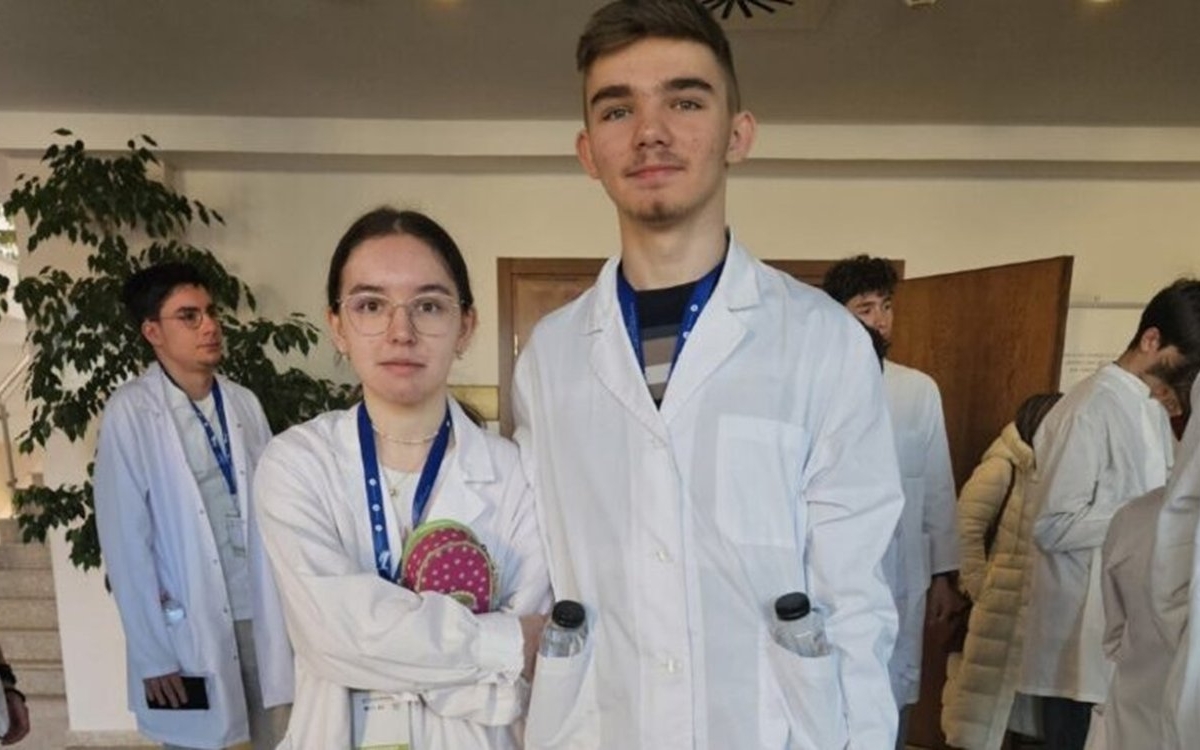 Carla și Rareș, doi elevi din Buzău au fost desemnați câștigători ai premiului „Distinguished Achievement” de National Geographic
