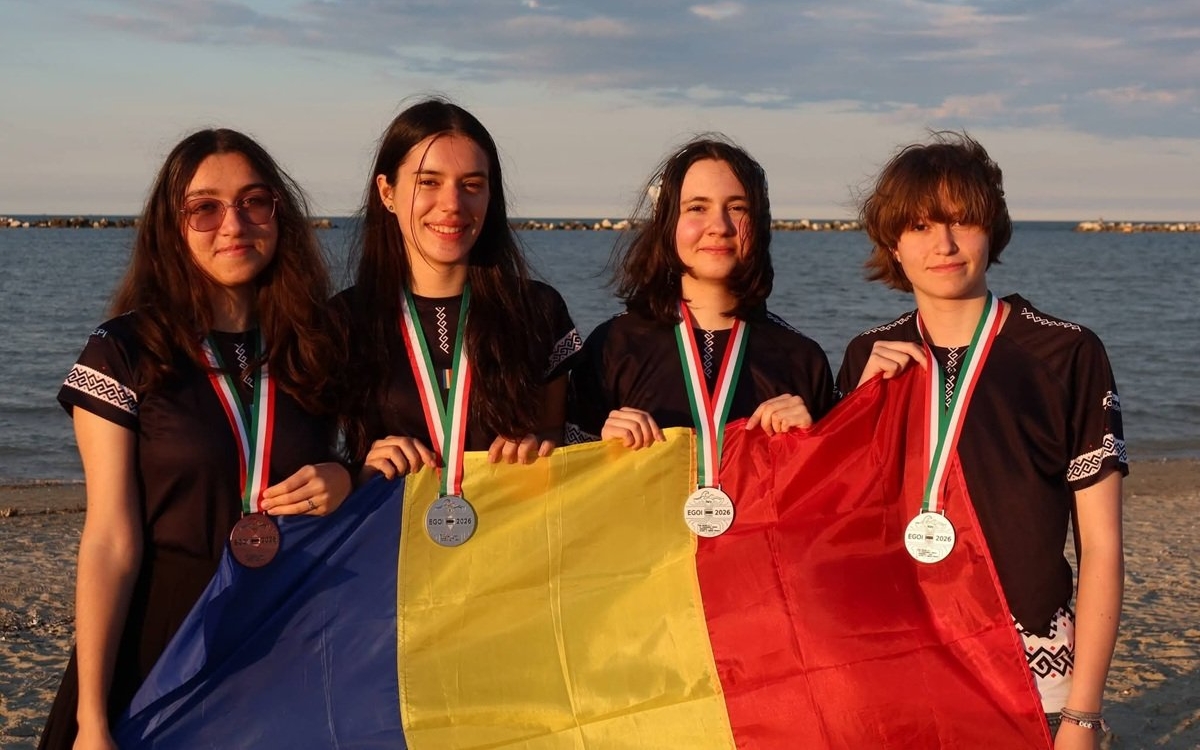 Fetele României au adus acasă 4 medalii la Olimpiada Europeană de Informatică pentru Fete din Italia