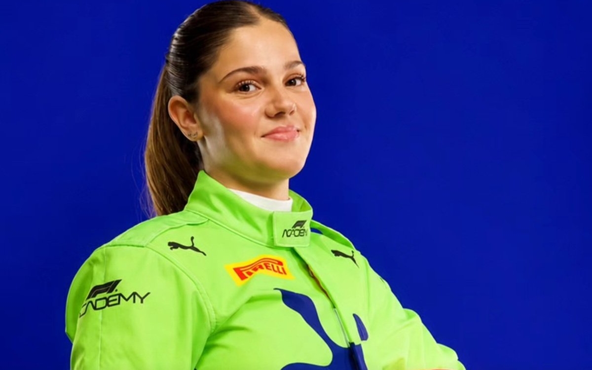 Zoe Florescu, copila de 17 ani care ca debuta la F1 Academy în Olanda. E primul pilot român care ajunge la F1!
