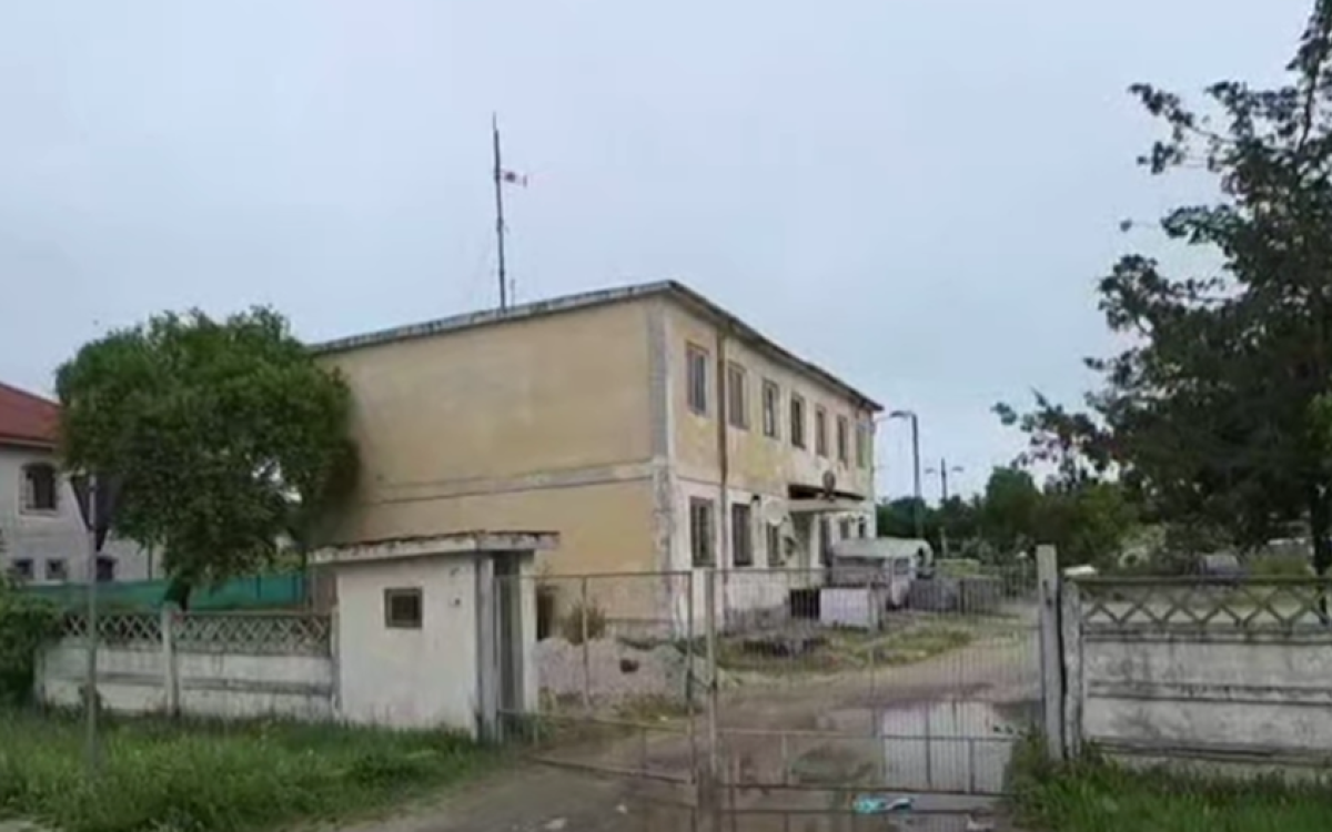 Un copil de 9 ani din Constanța a murit în curtea fostei unități militare din Limanu