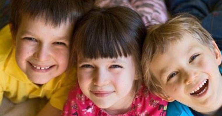 Pe scena! Atelier de scriere creativa si teatru pentru copiii de 8-12 ani