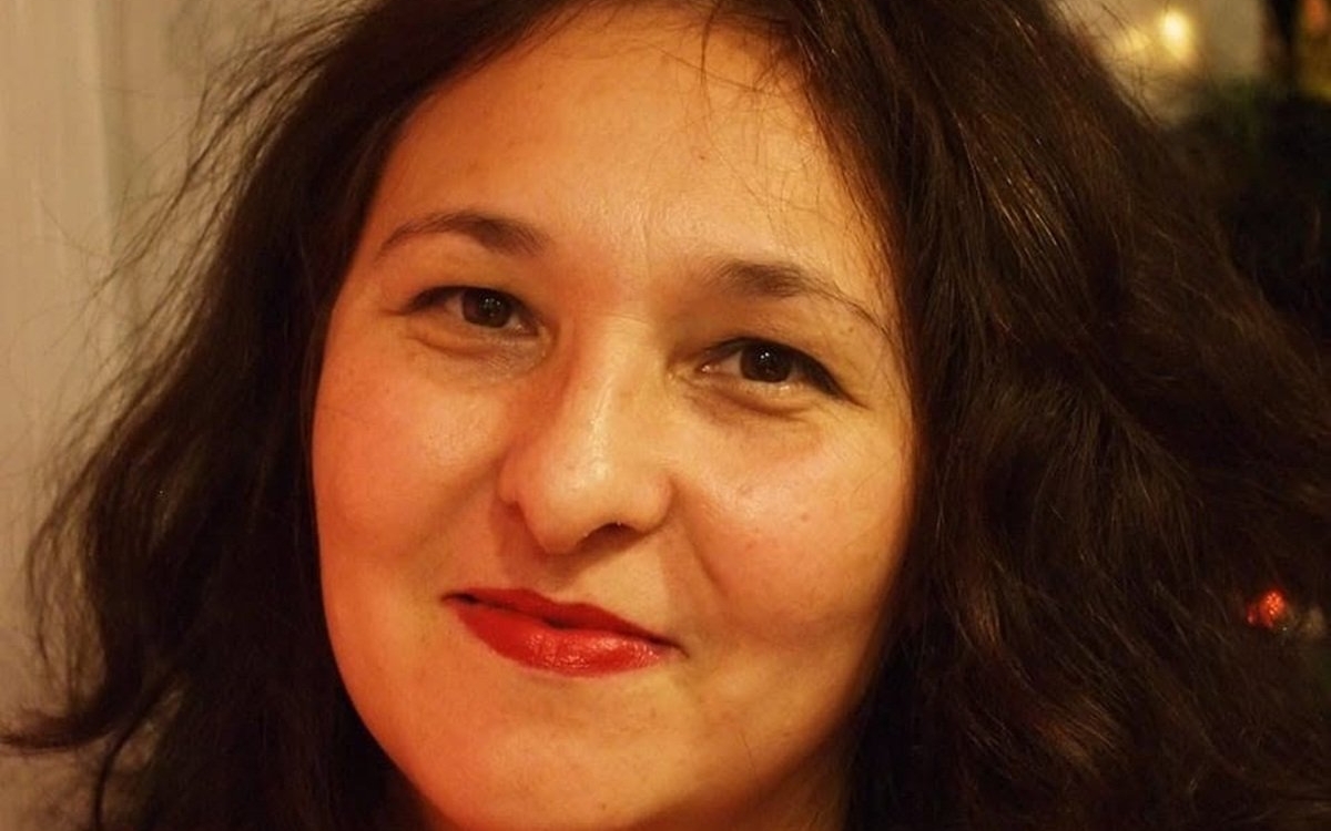 Ea este Gabriela Șerbu, profesoara de limba română care a pregătit 5 elevi de 10 la Evaluarea Națională 2026