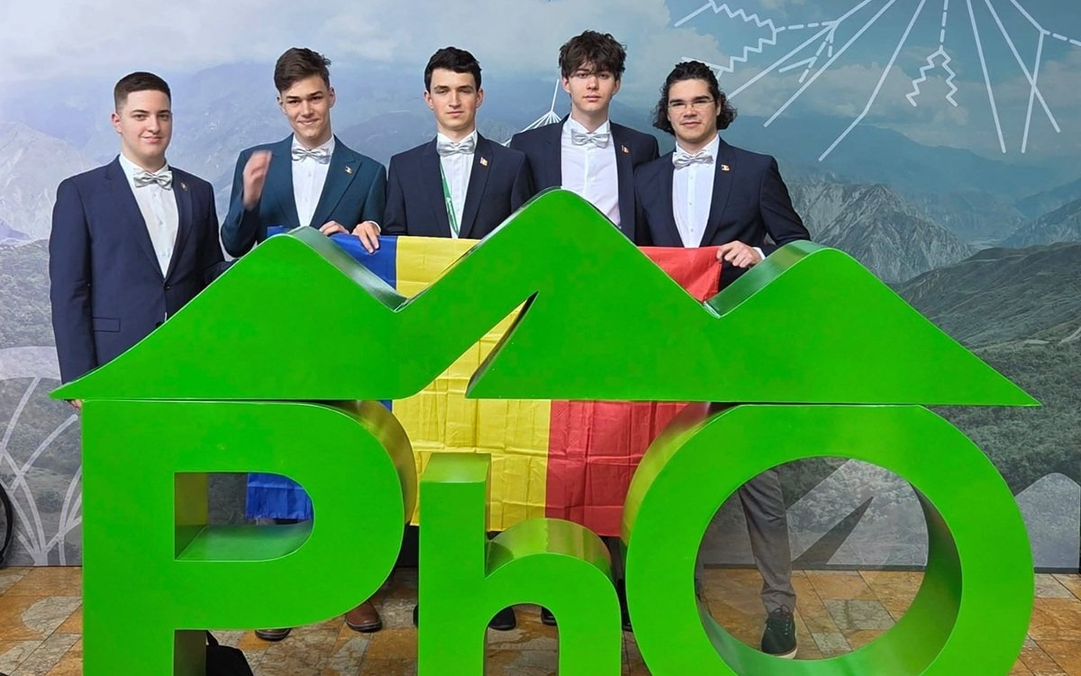 Copiii români au cucerit două medalii de aur și trei de argint la Olimpiada Internaţională de Fizică 2026. Cine sunt campionii?