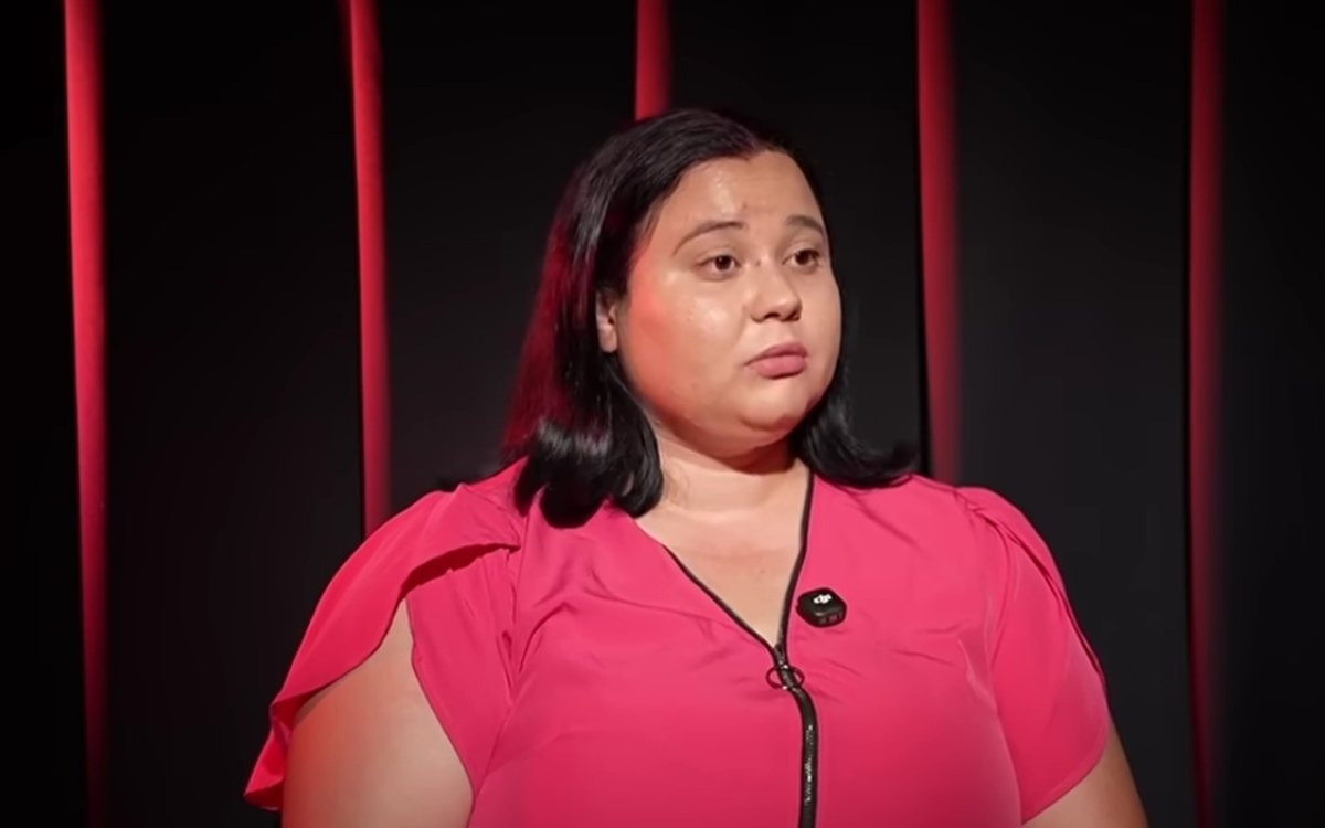 Cristina, o tânără de 27 de ani și mama a trei copii își strigă durerea. „Soțul și-a adus amanta, care îi era cumnată, în casă și m-a alungat în stradă cu cei 3 copii".
