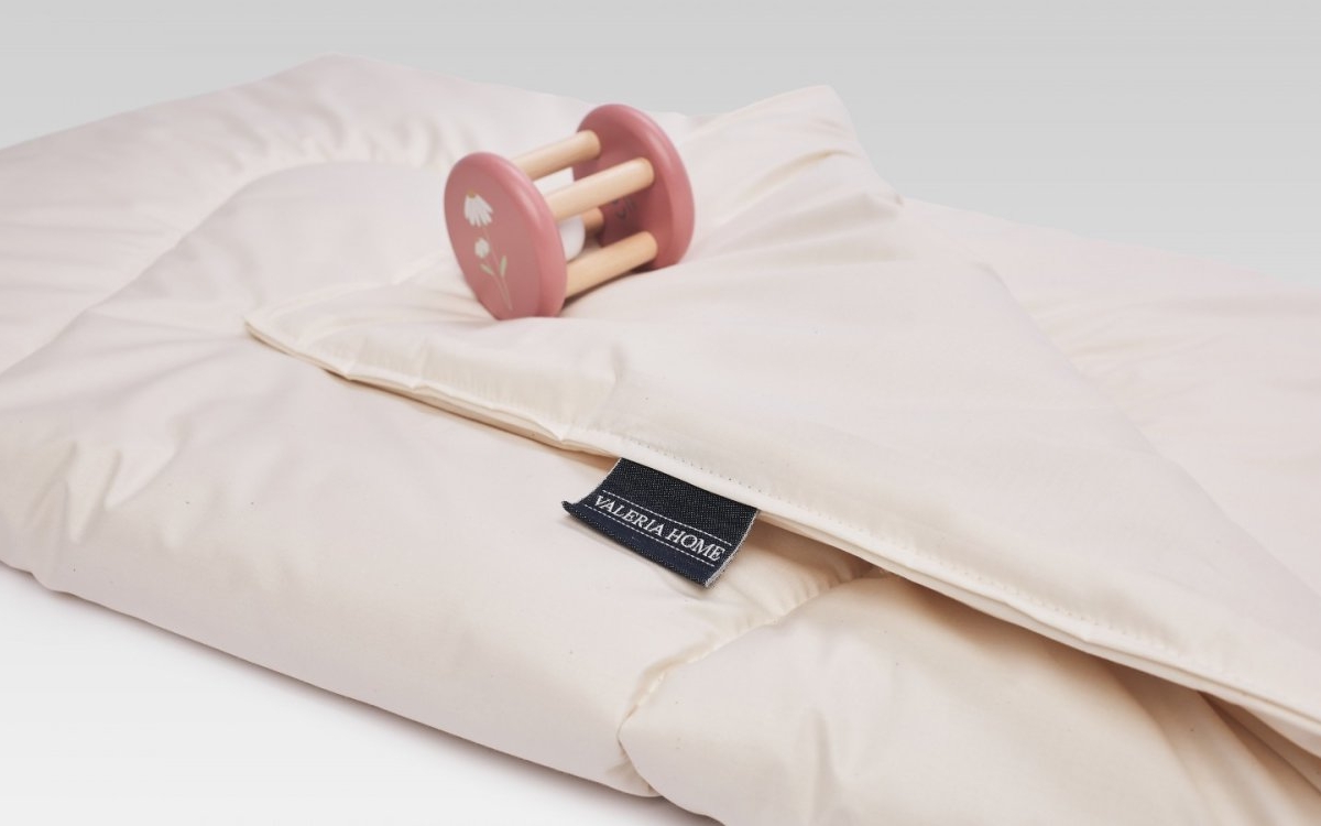 Pilotă pentru bebeluși: ghid complet despre materiale, huse și saltea