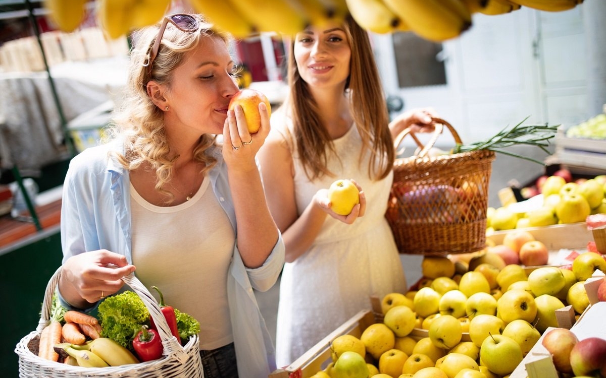 Fructe și legume bogate în apă, pe care să le incluzi în alimentație