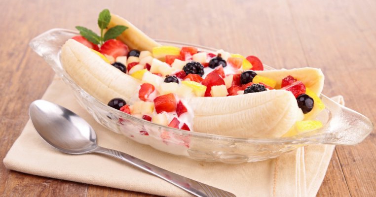 Salata de fructe: Banana Split