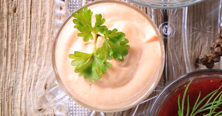 Sos raita cu papaya si iaurt