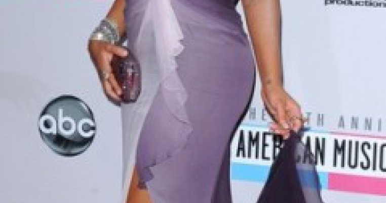 Uimitor! Christina Aguilera arata de nerecunoscut.