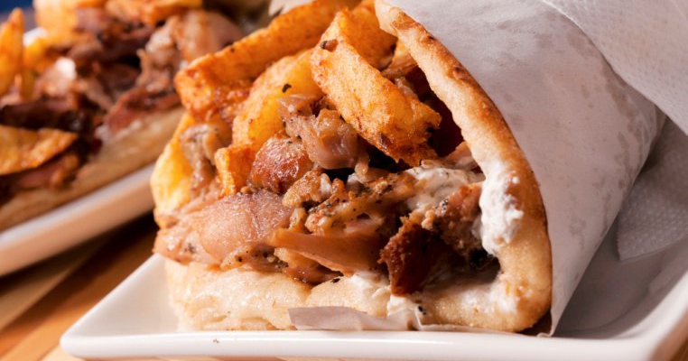 Gyros cu carne de curcan