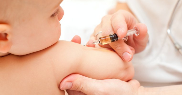 Dr. Ana Culcer despre importanta vaccinurilor pentru copil, familie si societate