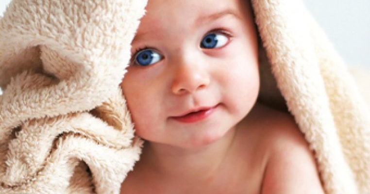 Dezvoltarea vederii la nou-născuți - Dezvoltarea vederii la bebelusi pas cu pas
