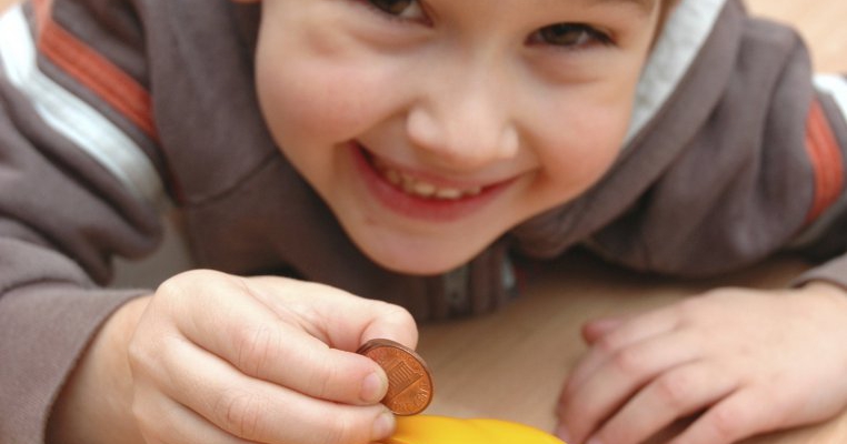Educatia financiara incepe in familie