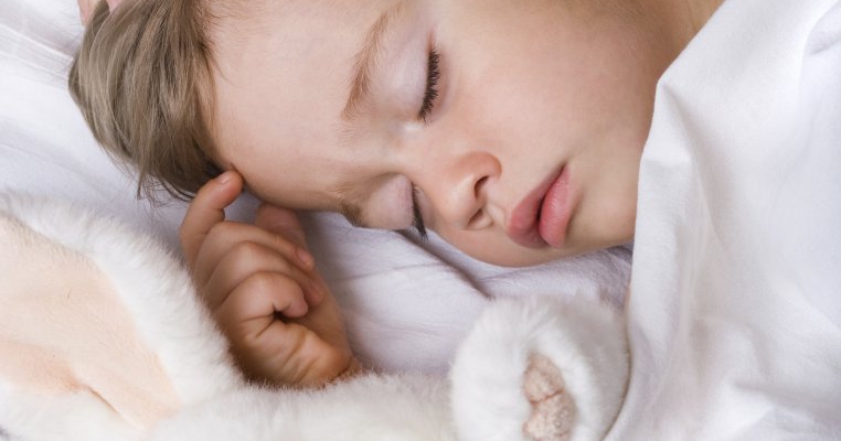 4 moduri in care il ajuti pe copilul tau sa nu mai faca pipi in pat