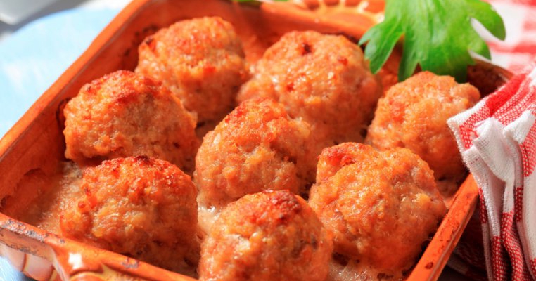 Chiftelute din pui si parmezan
